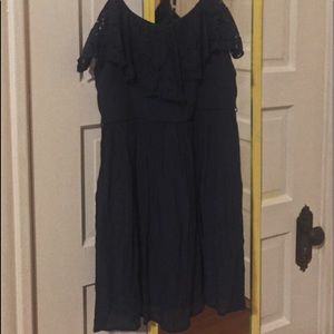 Navy Blue iZ Byer dress with lace detail 💙